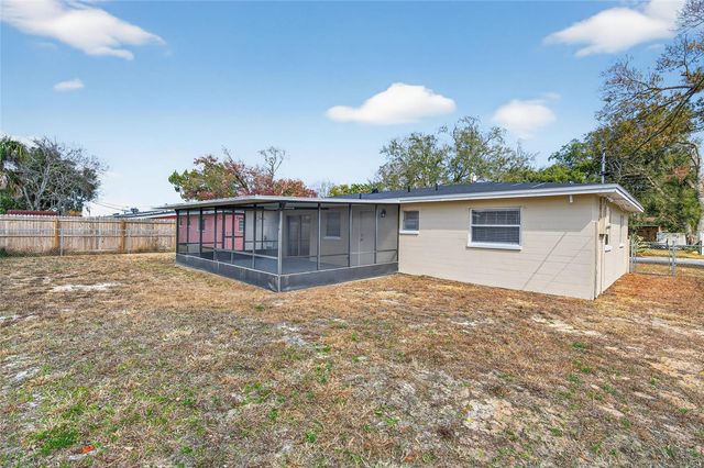 828 WHITE COURT, Daytona Beach, FL 32117