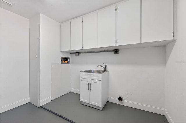 828 WHITE COURT, Daytona Beach, FL 32117