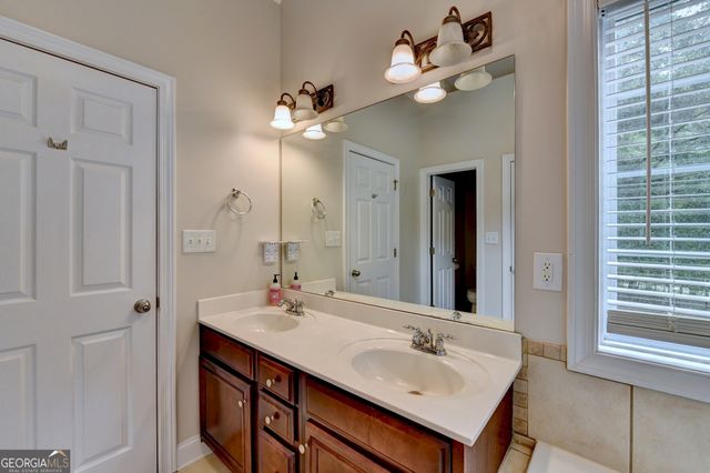 49 Flintstone Road, Jefferson, GA 30549