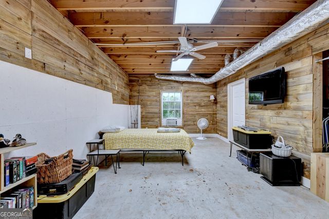 49 Flintstone Road, Jefferson, GA 30549