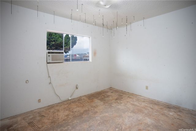 94-469 Alapine Street, Waipahu, HI 96797