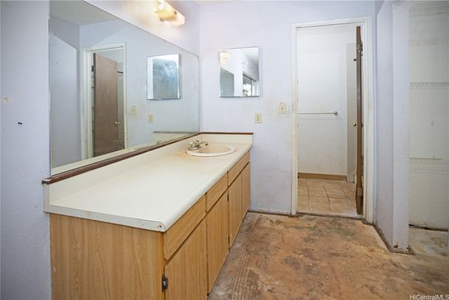 94-469 Alapine Street, Waipahu, HI 96797