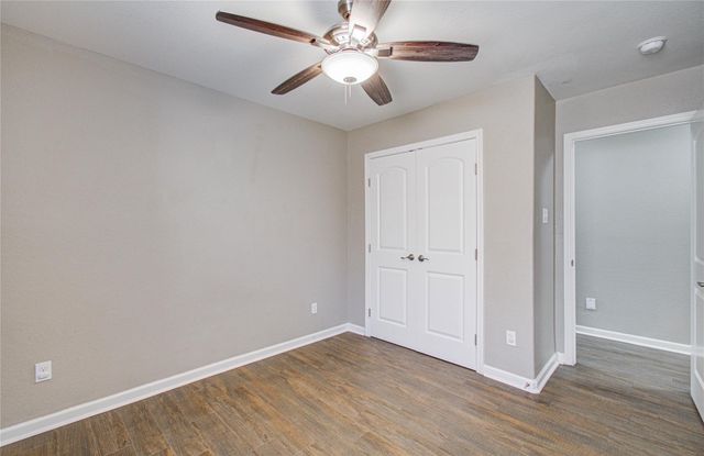 114 Paleos Flint Drive, La Marque, TX 77568