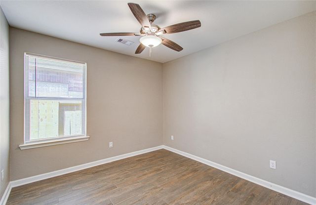 114 Paleos Flint Drive, La Marque, TX 77568