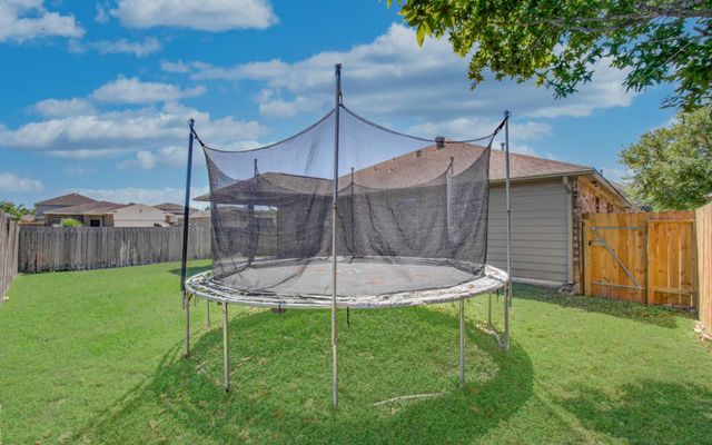 114 Paleos Flint Drive, La Marque, TX 77568