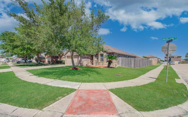 114 Paleos Flint Drive, La Marque, TX 77568