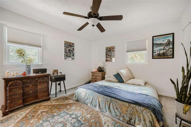 620 Ravenwood Drive, Woodstock, GA 30188