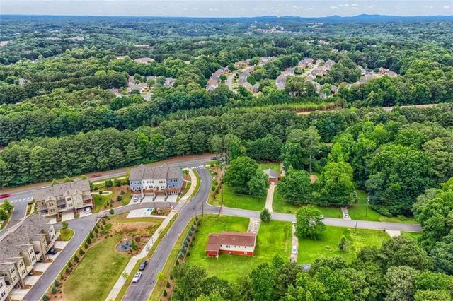 620 Ravenwood Drive, Woodstock, GA 30188