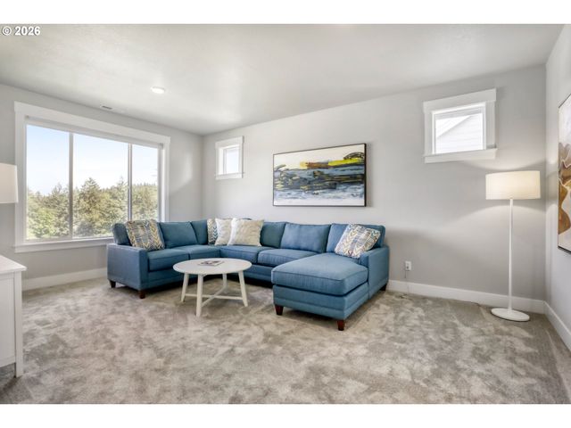 8940 Se SPYGLASS Dr, Happy Valley, OR 97086