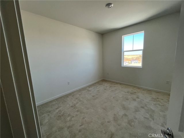 17209 Harpers Ferry, Hesperia, CA 92345