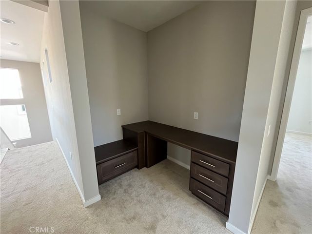 17209 Harpers Ferry, Hesperia, CA 92345