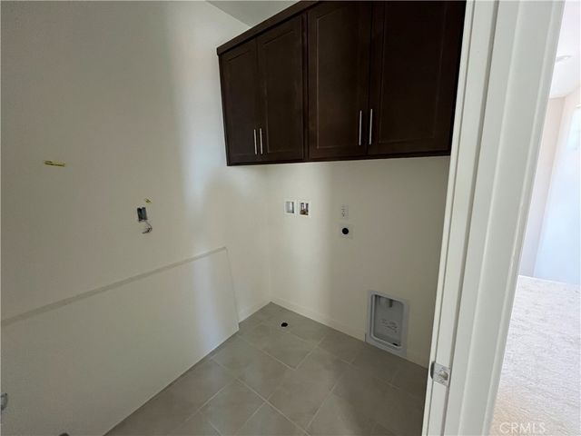 17209 Harpers Ferry, Hesperia, CA 92345