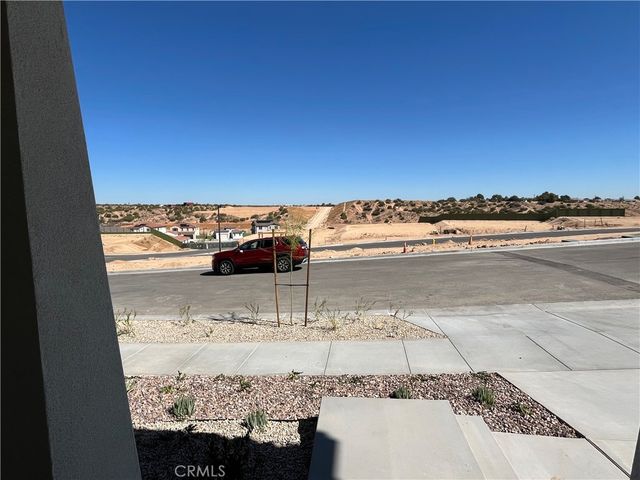 17209 Harpers Ferry, Hesperia, CA 92345