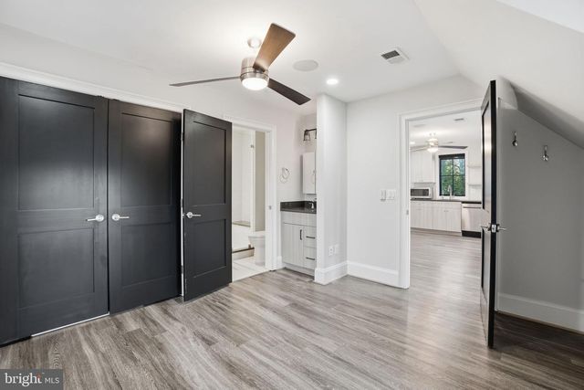 2812 24TH ST N, Arlington, VA 22207