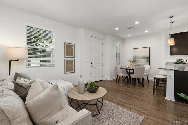 4136 Rio Azul Way, Oceanside, CA 92057