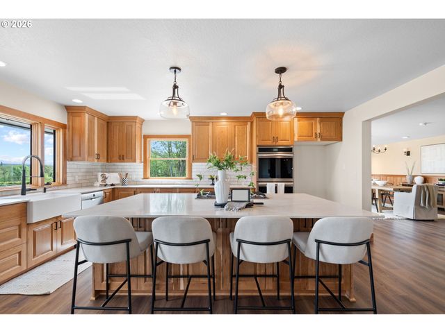 15060 Sw HILLSBORO Hwy, Hillsboro, OR 97123
