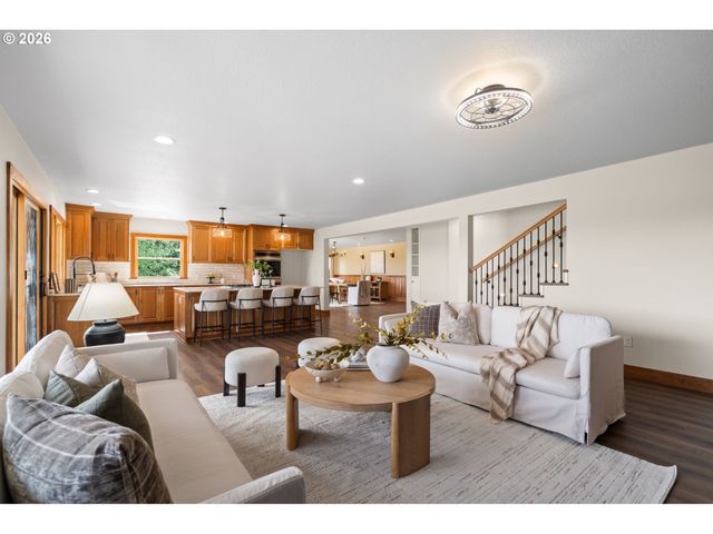 15060 Sw HILLSBORO Hwy, Hillsboro, OR 97123