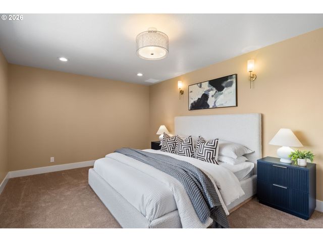 15060 Sw HILLSBORO Hwy, Hillsboro, OR 97123