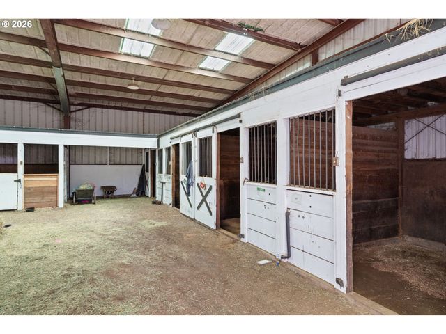 15060 Sw HILLSBORO Hwy, Hillsboro, OR 97123