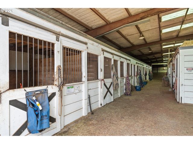 15060 Sw HILLSBORO Hwy, Hillsboro, OR 97123