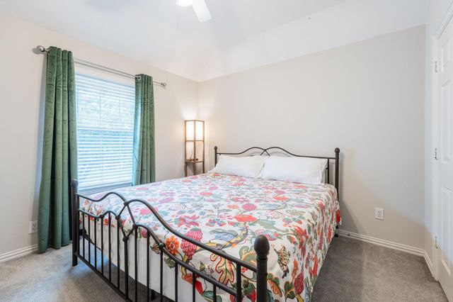 14619 Woodside Crossing Lane, Humble, TX 77396