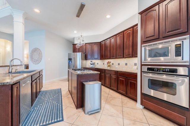14619 Woodside Crossing Lane, Humble, TX 77396