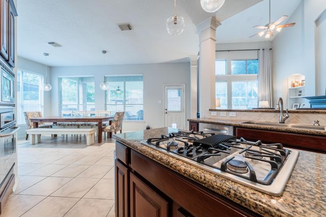 14619 Woodside Crossing Lane, Humble, TX 77396
