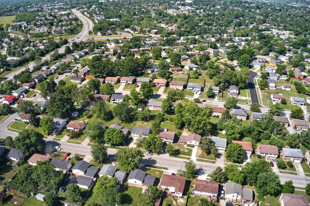 1407 Beulah Park, Lexington, KY 40517