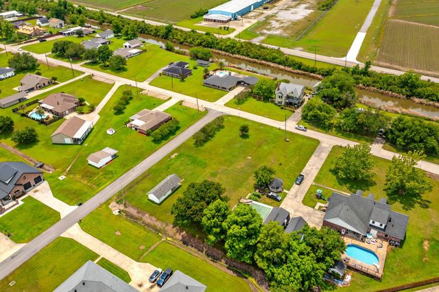 4109 Bayouside Dr, Houma, LA 70363