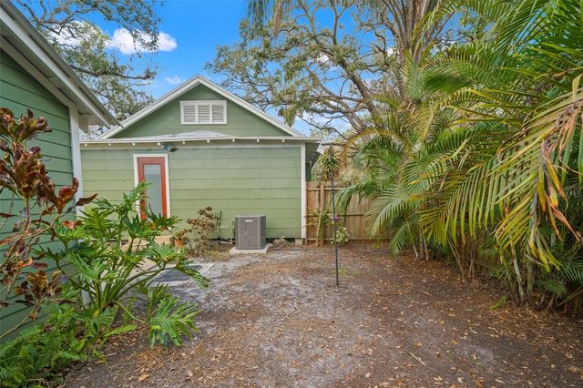 816 W IDLEWILD AVENUE, Tampa, FL 33604