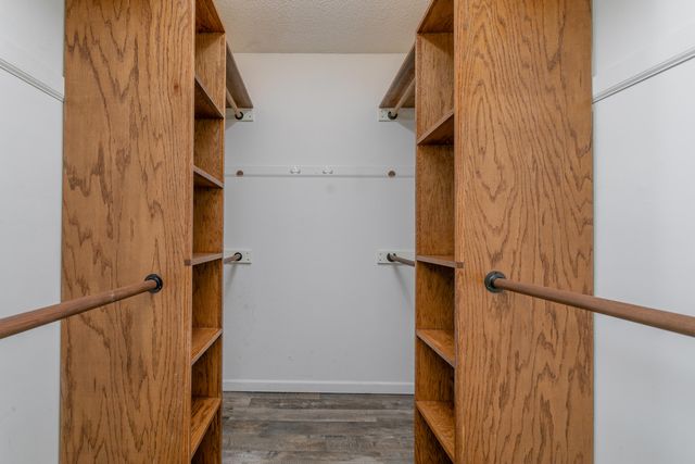 5700 E LEE RD, Hartsburg, MO 65039