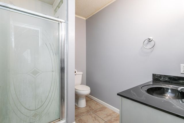 5700 E LEE RD, Hartsburg, MO 65039