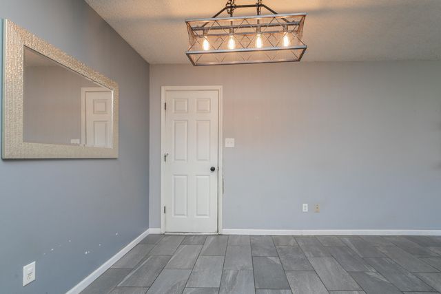 5700 E LEE RD, Hartsburg, MO 65039