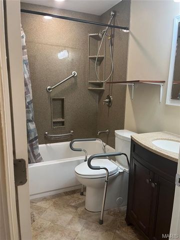 4436 Brenton Avenue, St Louis, MO 63134