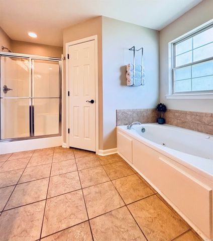 116 Sahalee Cove, Haskell, AR 72015