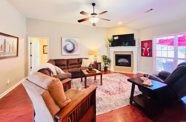 116 Sahalee Cove, Haskell, AR 72015