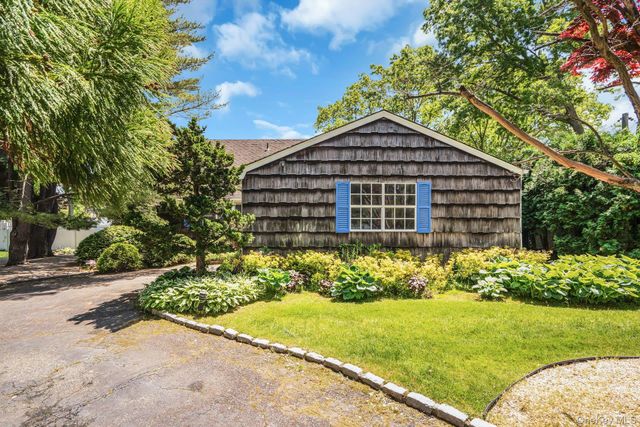 27 Arcadia Drive, Dix Hills, NY 11746