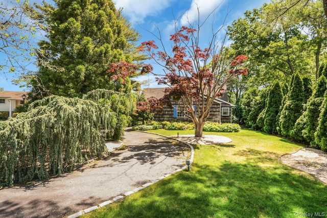 27 Arcadia Drive, Dix Hills, NY 11746