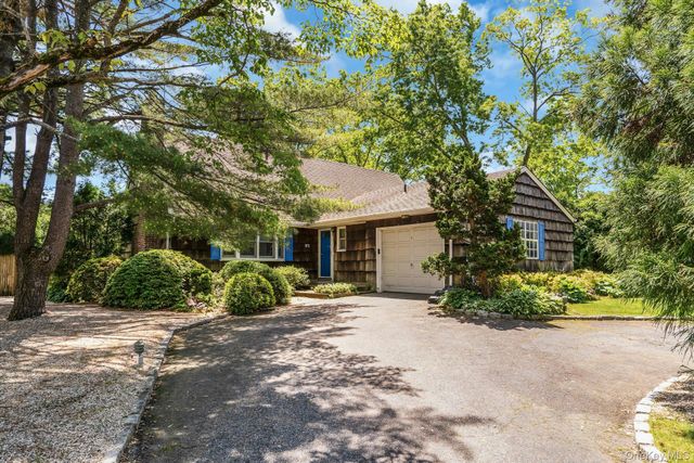 27 Arcadia Drive, Dix Hills, NY 11746