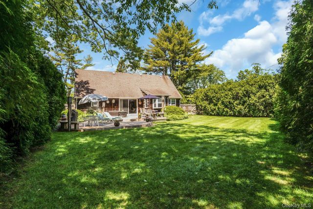 27 Arcadia Drive, Dix Hills, NY 11746