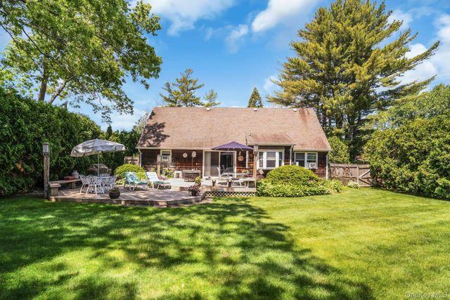 27 Arcadia Drive, Dix Hills, NY 11746