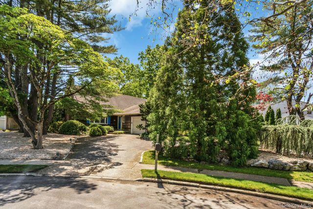 27 Arcadia Drive, Dix Hills, NY 11746