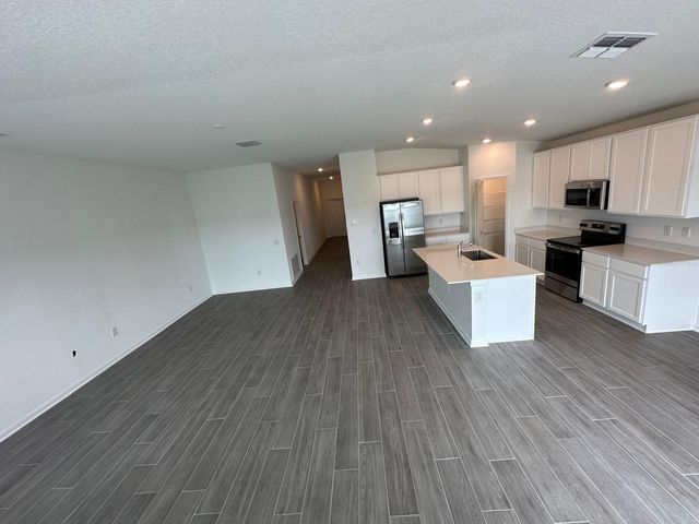 652 TROTTERS DRIVE, Eagle Lake, FL 33839