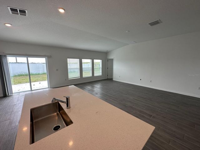 652 TROTTERS DRIVE, Eagle Lake, FL 33839