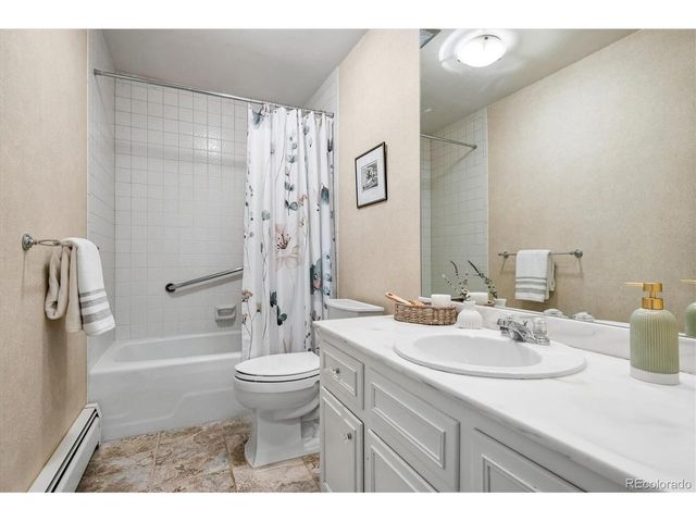 2552 E Alameda Ave 126, Denver, CO 80209