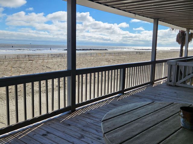 1772 Highway 1, Grand Isle, LA 70358