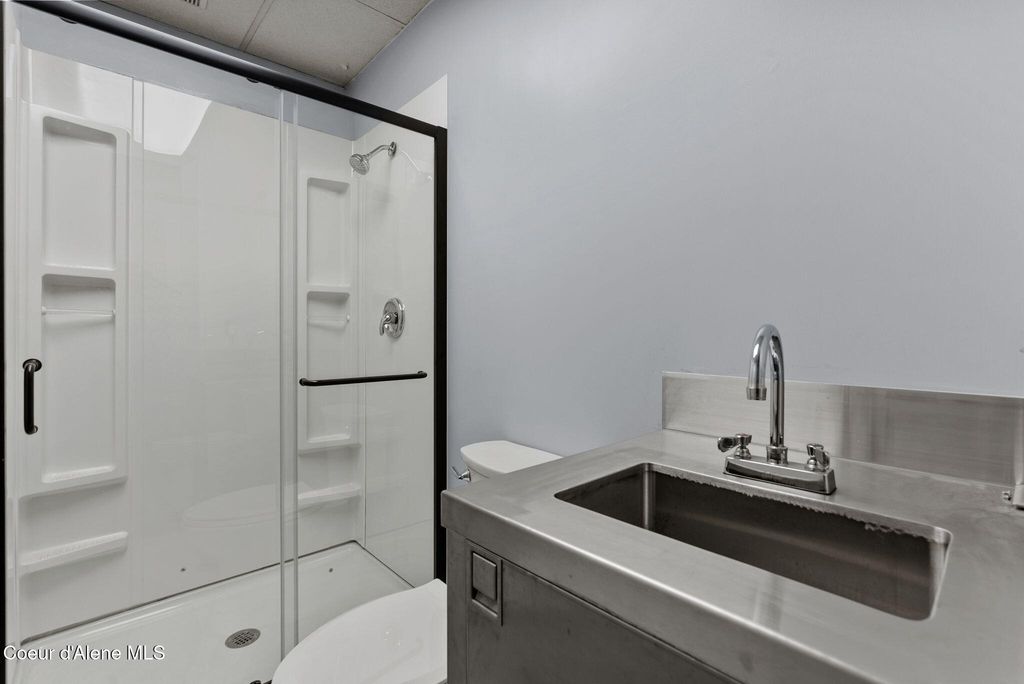 3315 N Tschirley Rd, Greenacres, WA 99016 photo 11