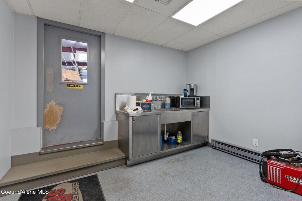 3315 N Tschirley Rd, Greenacres, WA 99016 photo 13