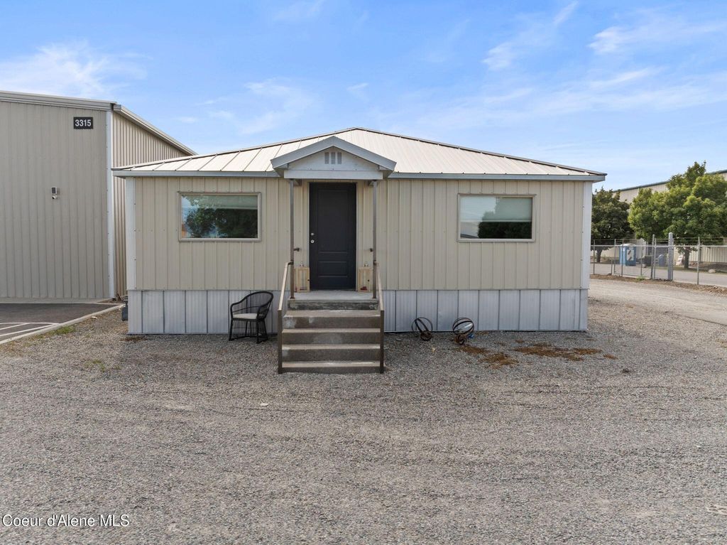 3315 N Tschirley Rd, Greenacres, WA 99016 photo 5