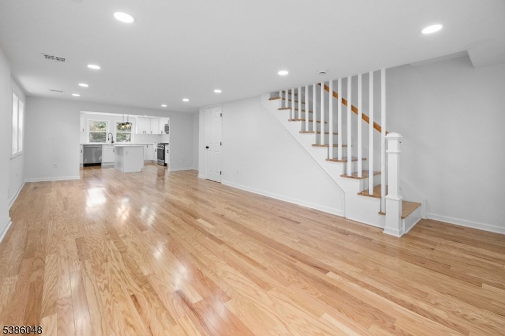 206 Linden Ave, Verona Twp., NJ 07044 — photo 3